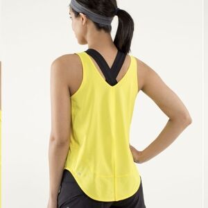 Lululemon Run: Featherweight Singlet Sizzle